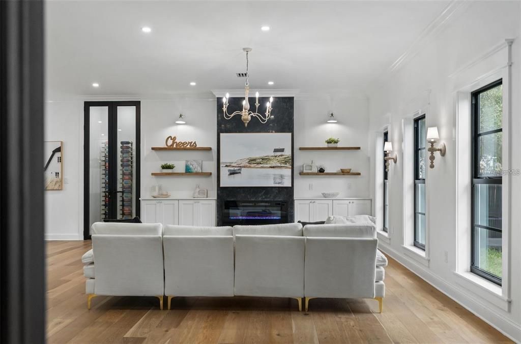 En Venta: $1,995,000 (4 camas, 3 baños, 3595 Pies cuadrados)