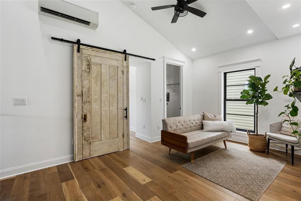 En Venta: $1,995,000 (4 camas, 3 baños, 3595 Pies cuadrados)