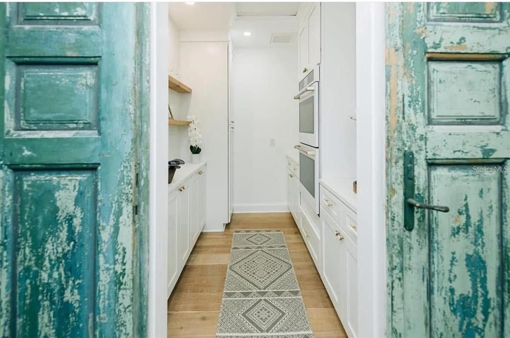 En Venta: $1,995,000 (4 camas, 3 baños, 3595 Pies cuadrados)