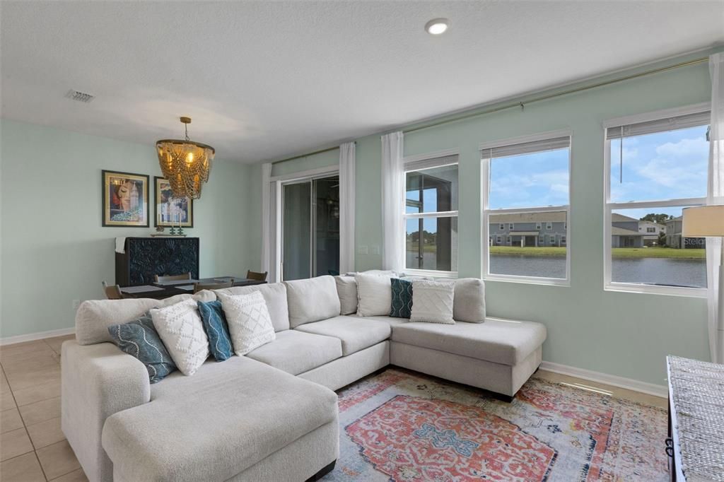 For Sale: $342,500 (3 beds, 2 baths, 1961 Square Feet)