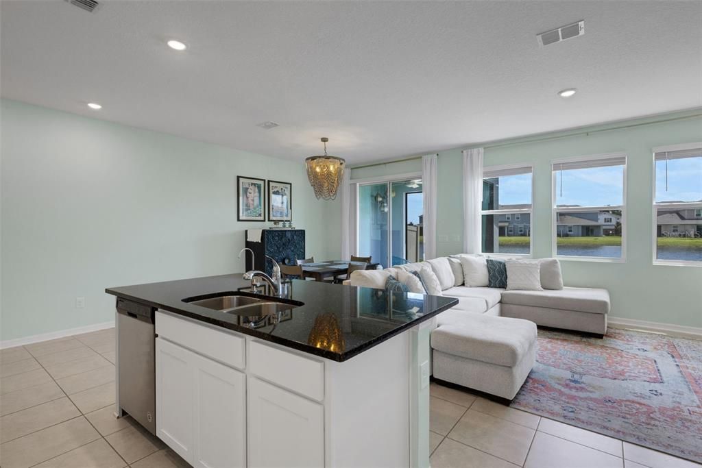For Sale: $342,500 (3 beds, 2 baths, 1961 Square Feet)