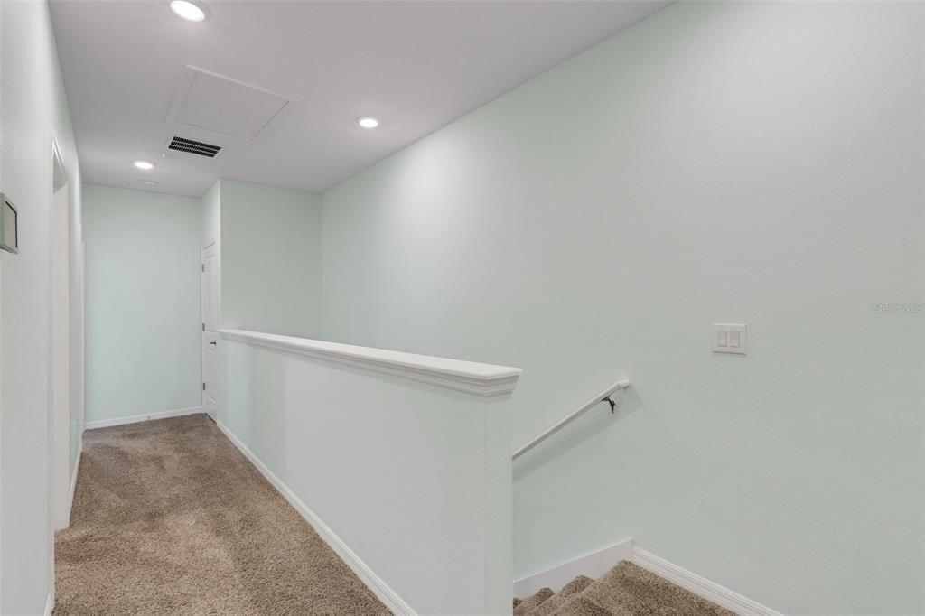 For Sale: $342,500 (3 beds, 2 baths, 1961 Square Feet)
