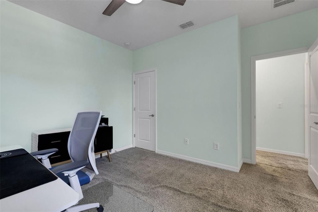 For Sale: $342,500 (3 beds, 2 baths, 1961 Square Feet)