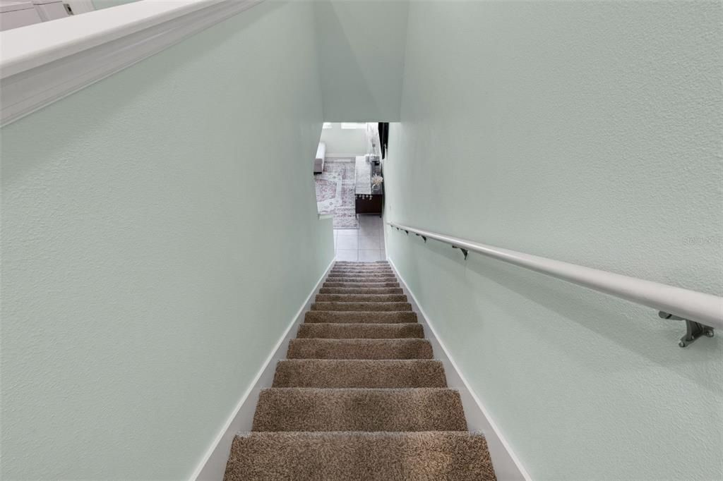 For Sale: $342,500 (3 beds, 2 baths, 1961 Square Feet)