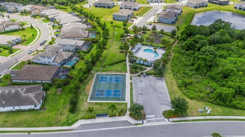 For Sale: $342,500 (3 beds, 2 baths, 1961 Square Feet)
