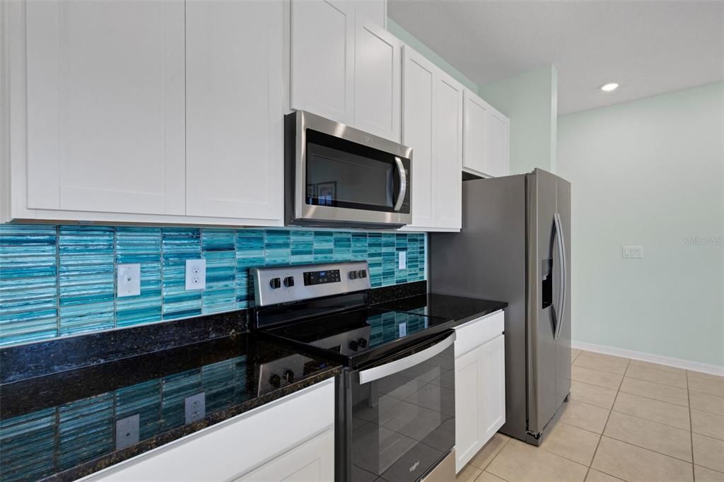 For Sale: $342,500 (3 beds, 2 baths, 1961 Square Feet)
