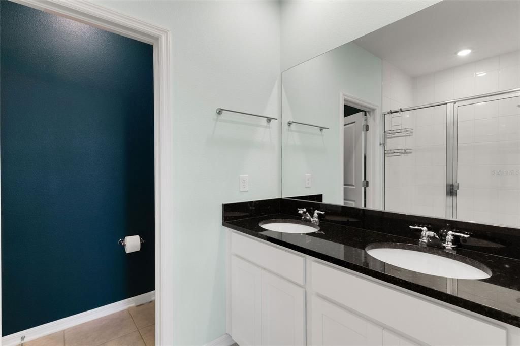 For Sale: $342,500 (3 beds, 2 baths, 1961 Square Feet)