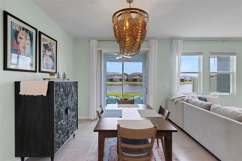For Sale: $342,500 (3 beds, 2 baths, 1961 Square Feet)