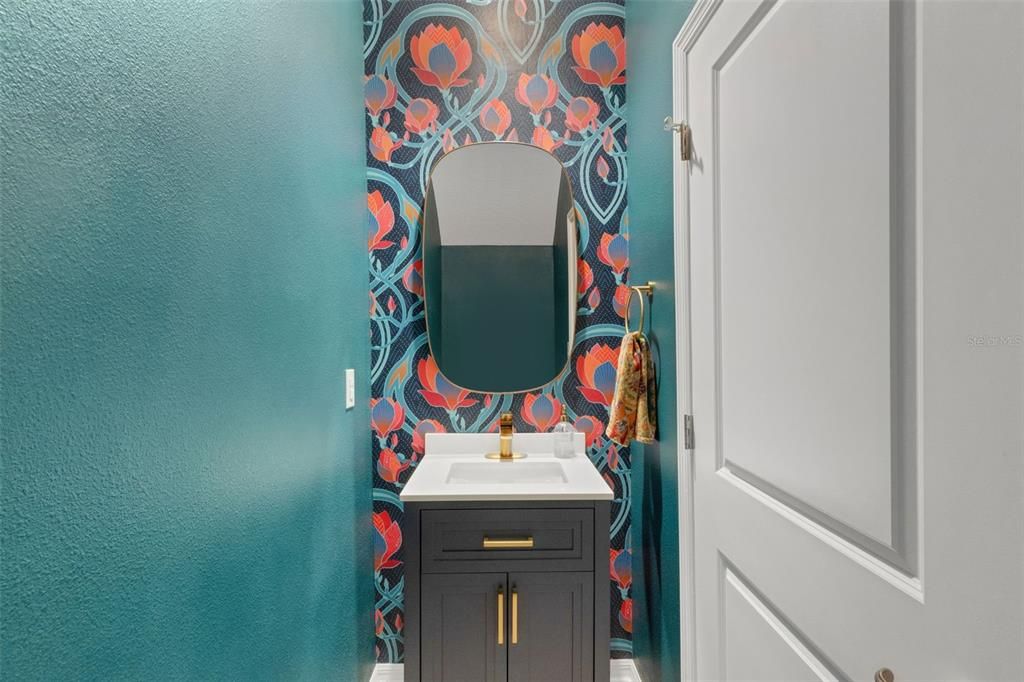 For Sale: $342,500 (3 beds, 2 baths, 1961 Square Feet)