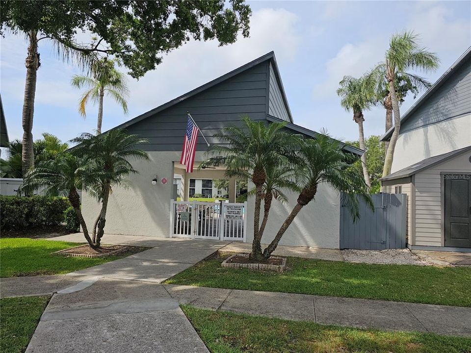For Sale: $140,000 (2 beds, 2 baths, 960 Square Feet)