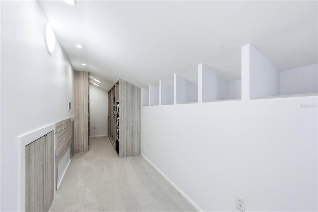 Active With Contract: $625,000 (2 beds, 2 baths, 1720 Square Feet)