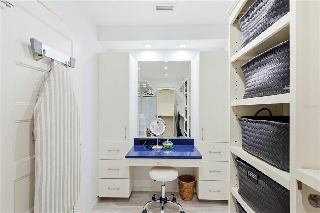 Active With Contract: $625,000 (2 beds, 2 baths, 1720 Square Feet)