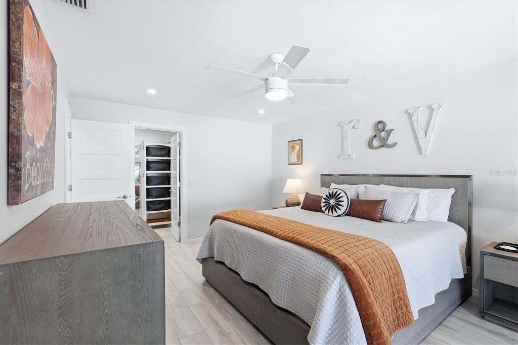 Active With Contract: $625,000 (2 beds, 2 baths, 1720 Square Feet)