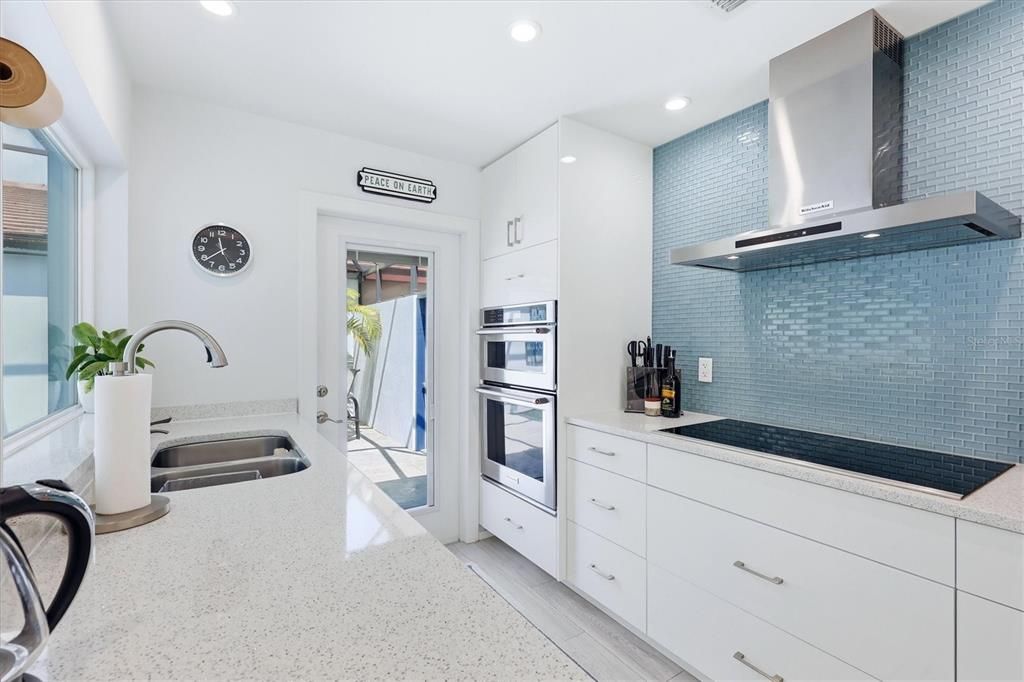 Active With Contract: $625,000 (2 beds, 2 baths, 1720 Square Feet)