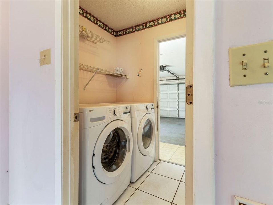 На продажу: $199,000 (2 спален, 2 ванн, 1793 Квадратных фут)