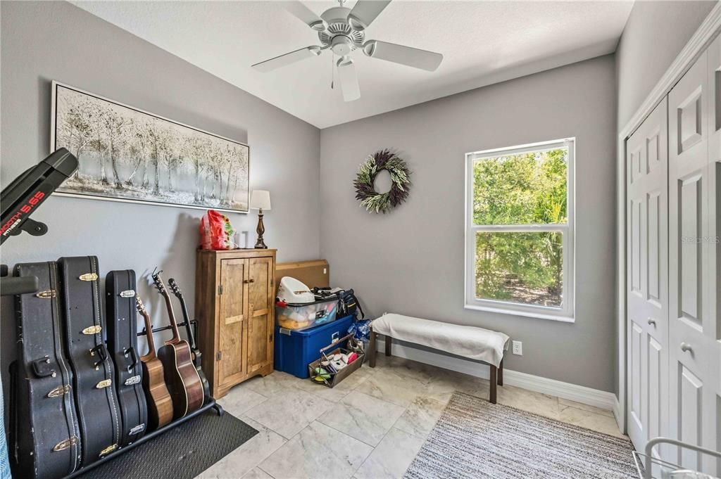Active With Contract: $534,900 (3 beds, 2 baths, 1468 Square Feet)