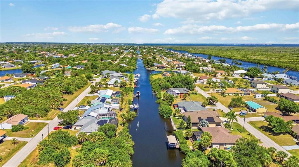Active With Contract: $534,900 (3 beds, 2 baths, 1468 Square Feet)