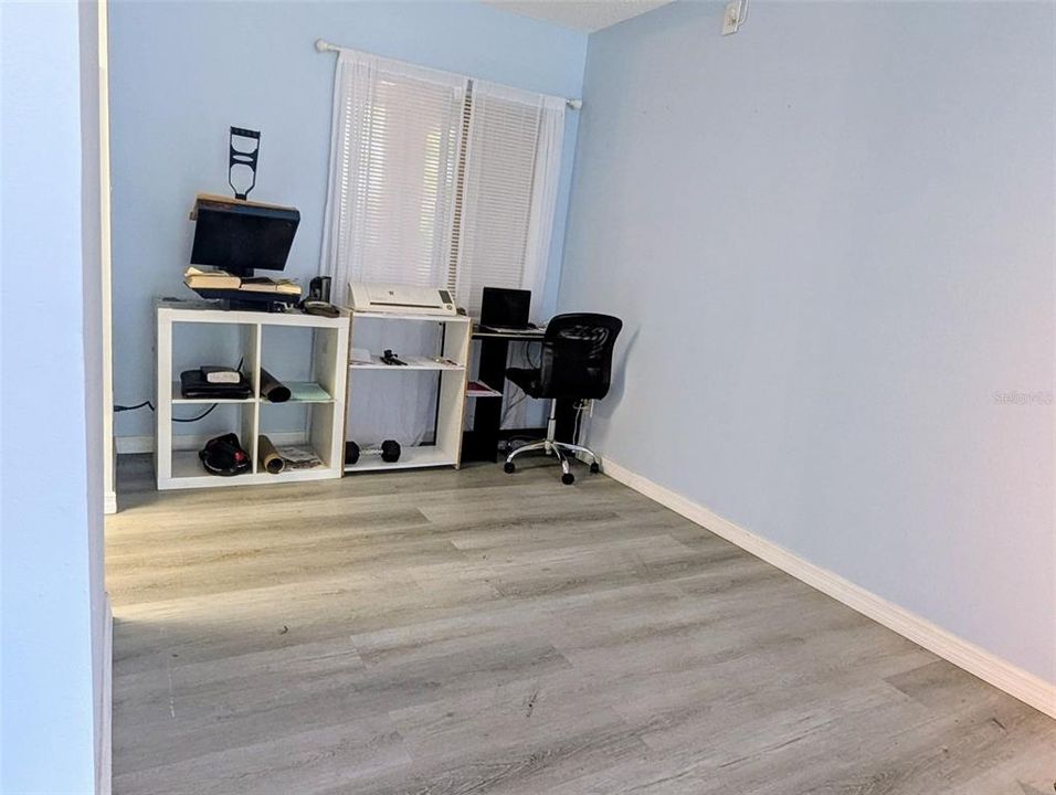 На продажу: $65,000 (1 спален, 1 ванн, 840 Квадратных фут)