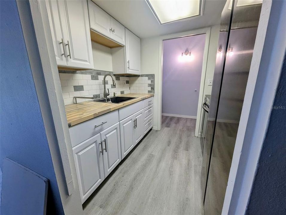 На продажу: $65,000 (1 спален, 1 ванн, 840 Квадратных фут)