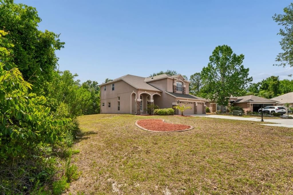For Sale: $470,000 (5 beds, 3 baths, 2635 Square Feet)