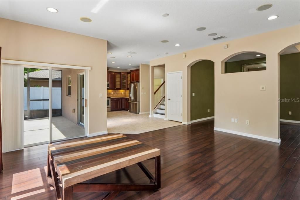 For Sale: $470,000 (5 beds, 3 baths, 2635 Square Feet)