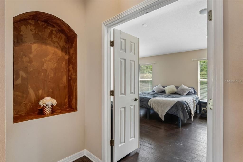 For Sale: $470,000 (5 beds, 3 baths, 2635 Square Feet)