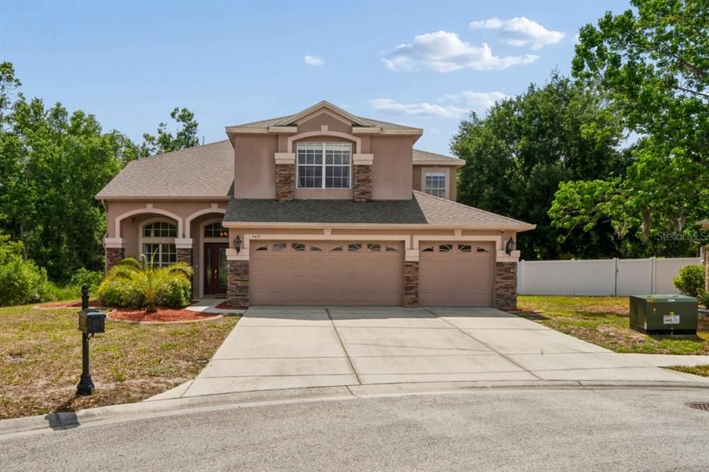 For Sale: $470,000 (5 beds, 3 baths, 2635 Square Feet)