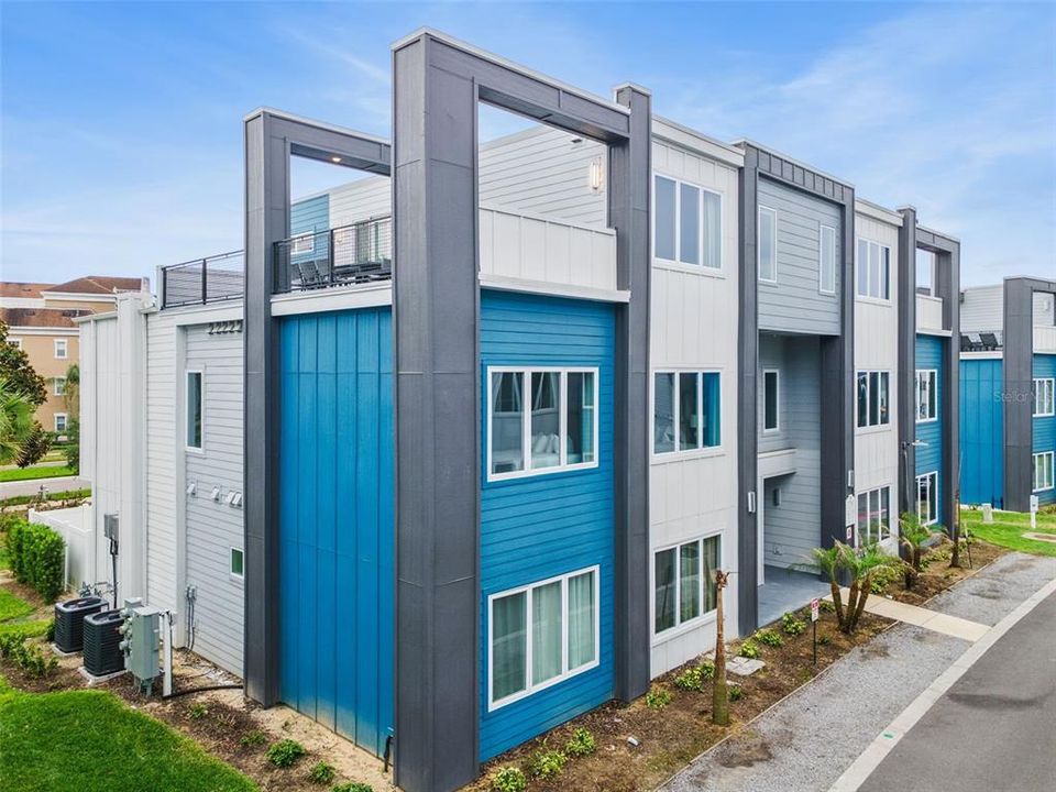 For Sale: $404,500 (5 beds, 4 baths, 2630 Square Feet)