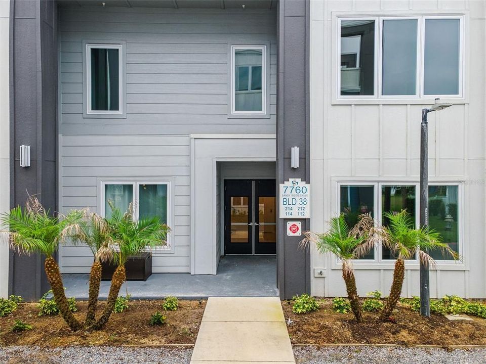 For Sale: $404,500 (5 beds, 4 baths, 2630 Square Feet)
