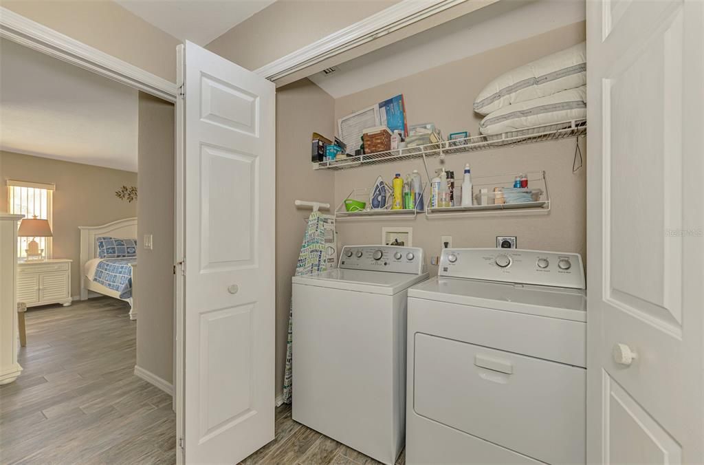 Activo con contrato: $379,000 (3 camas, 2 baños, 1418 Pies cuadrados)