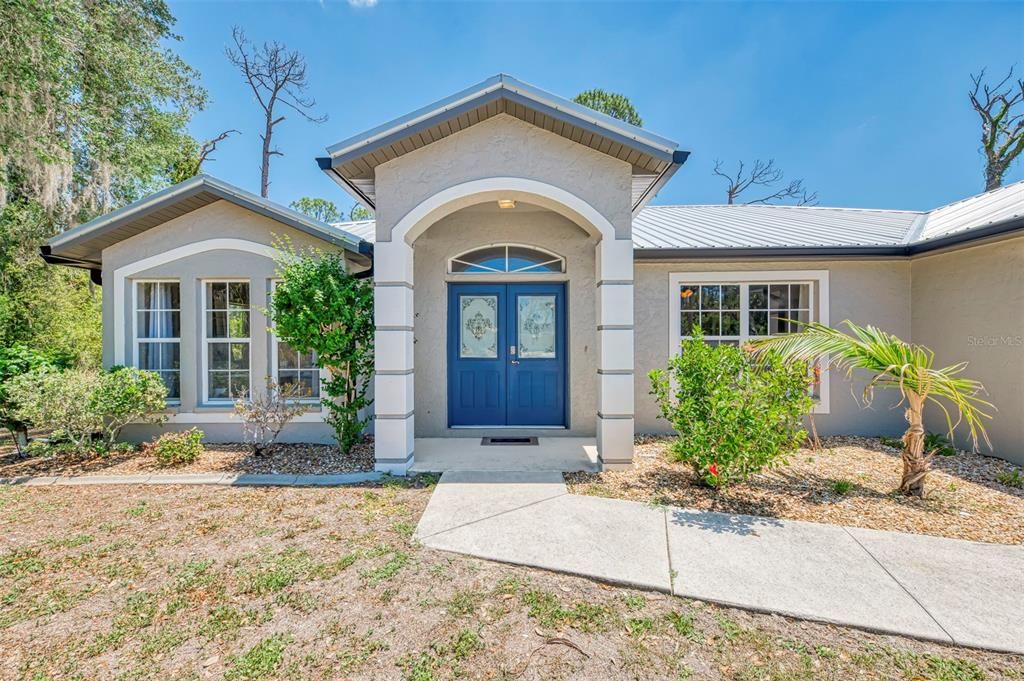 Activo con contrato: $379,000 (3 camas, 2 baños, 1418 Pies cuadrados)