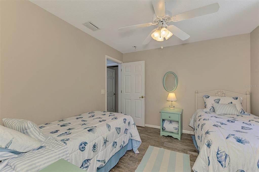 Activo con contrato: $379,000 (3 camas, 2 baños, 1418 Pies cuadrados)
