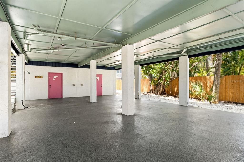 For Sale: $1,550,000 (4 beds, 0 baths, 1600 Square Feet)