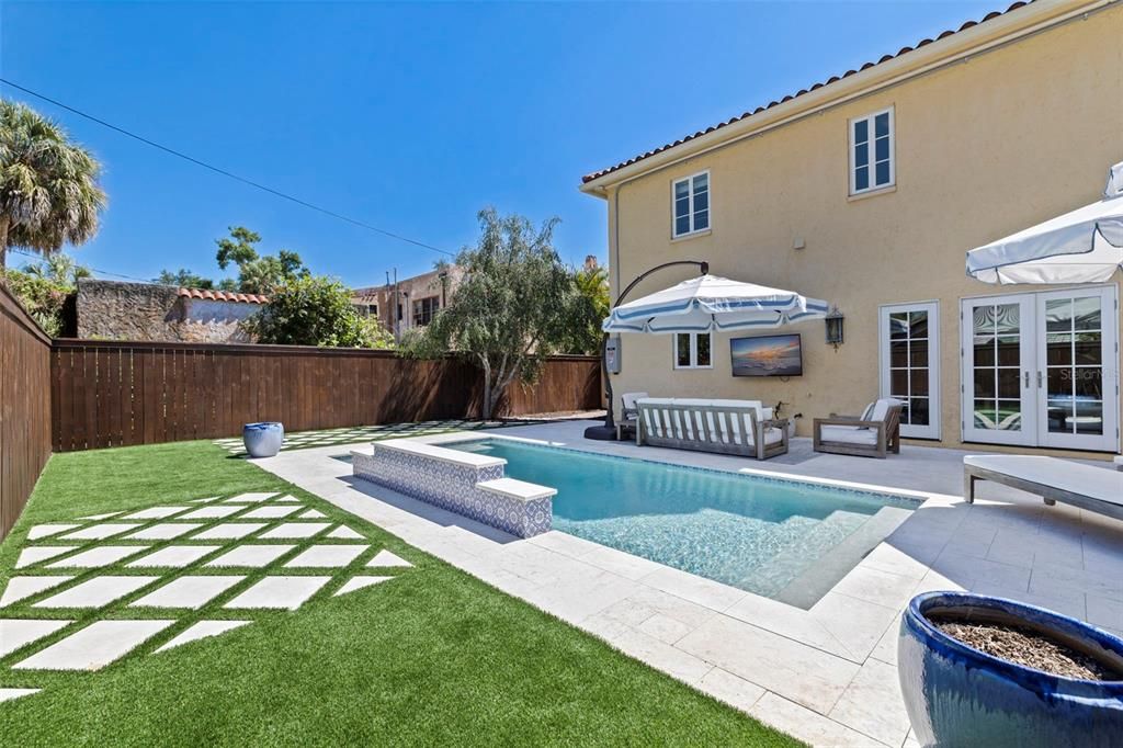 Active With Contract: $1,425,000 (3 beds, 3 baths, 3240 Square Feet)