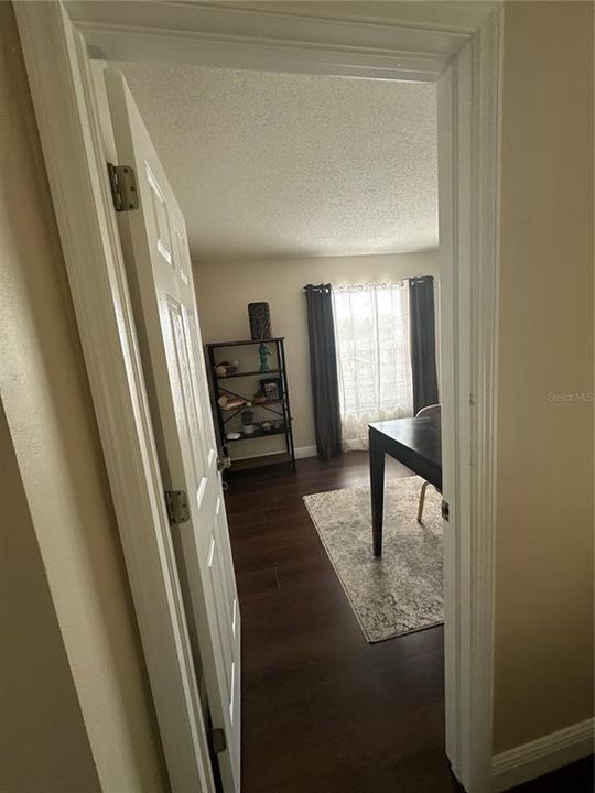 En Venta: $399,900 (3 camas, 2 baños, 2242 Pies cuadrados)