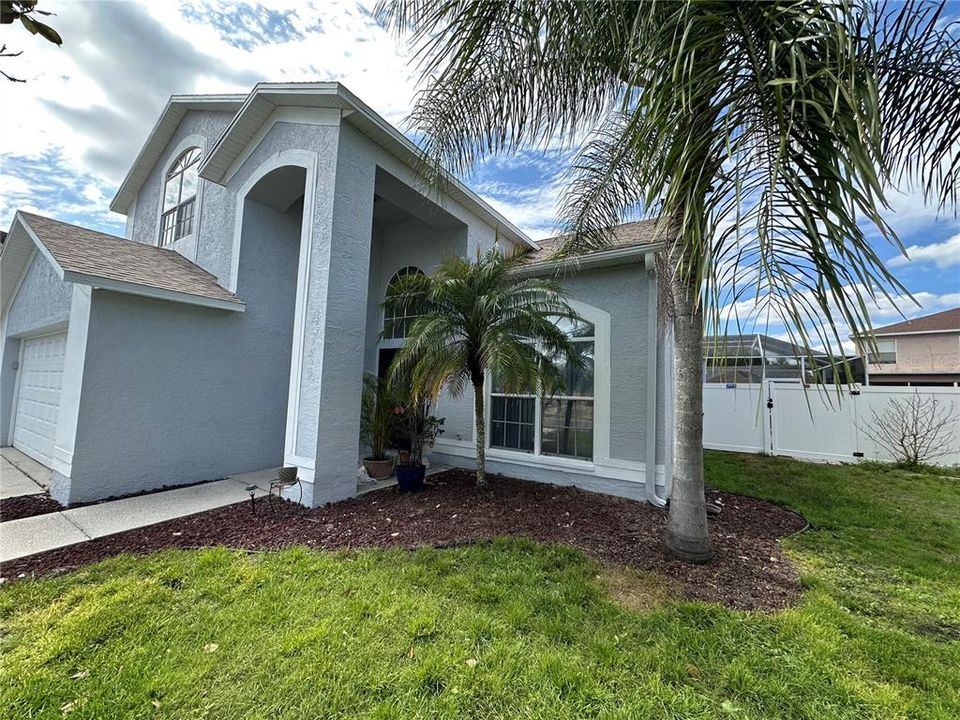 En Venta: $399,900 (3 camas, 2 baños, 2242 Pies cuadrados)