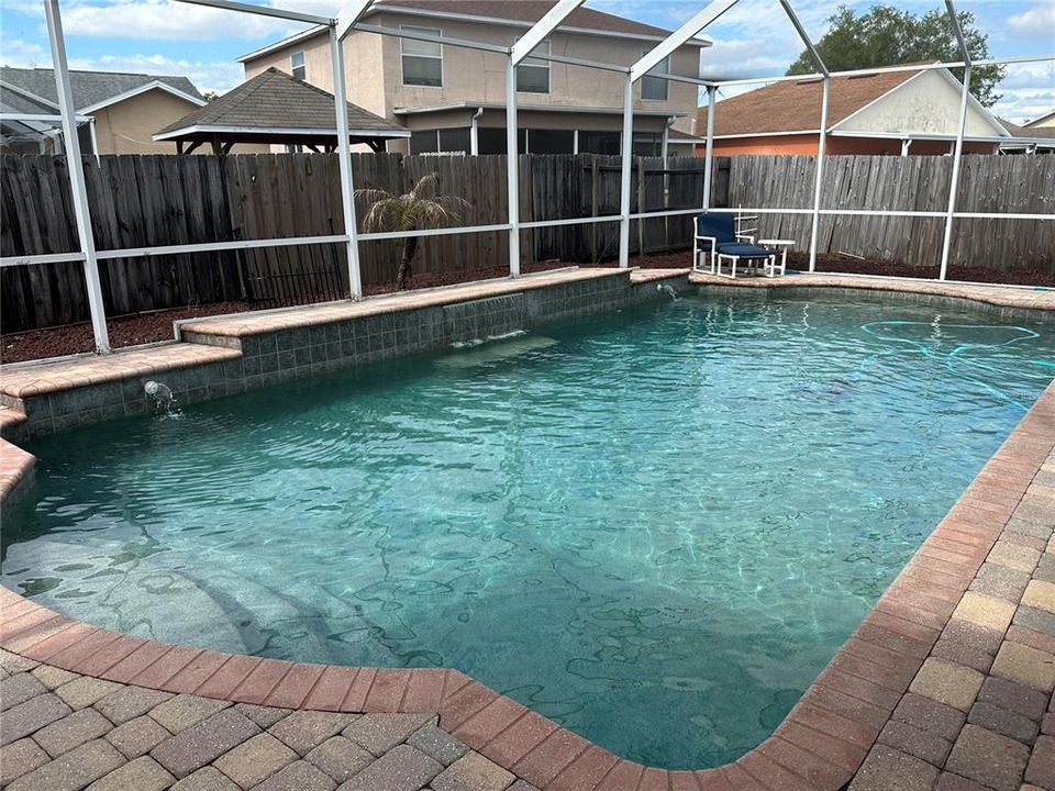 En Venta: $399,900 (3 camas, 2 baños, 2242 Pies cuadrados)