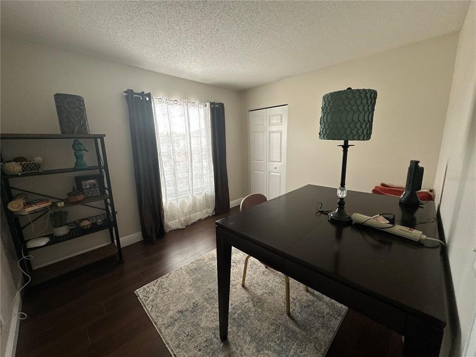 En Venta: $399,900 (3 camas, 2 baños, 2242 Pies cuadrados)