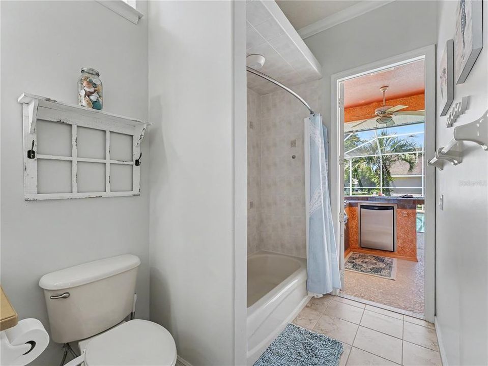 Activo con contrato: $482,000 (3 camas, 2 baños, 2448 Pies cuadrados)