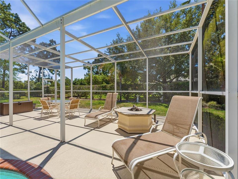 Activo con contrato: $482,000 (3 camas, 2 baños, 2448 Pies cuadrados)