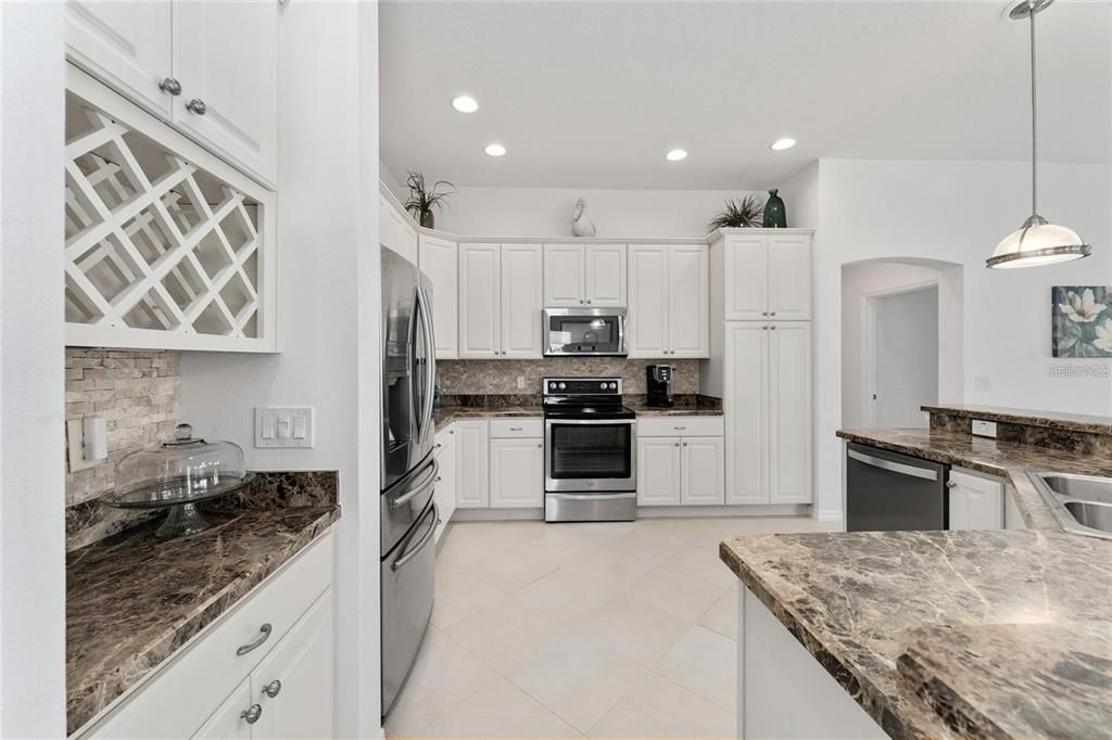 En Venta: $479,000 (3 camas, 2 baños, 1904 Pies cuadrados)