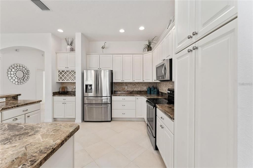 En Venta: $479,000 (3 camas, 2 baños, 1904 Pies cuadrados)
