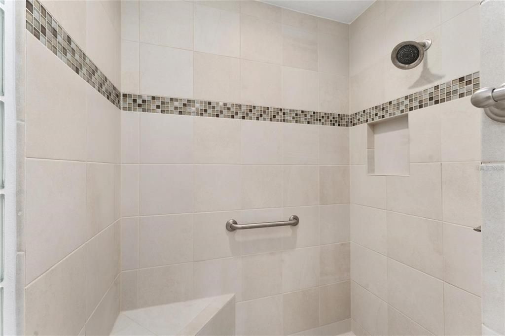 En Venta: $479,000 (3 camas, 2 baños, 1904 Pies cuadrados)