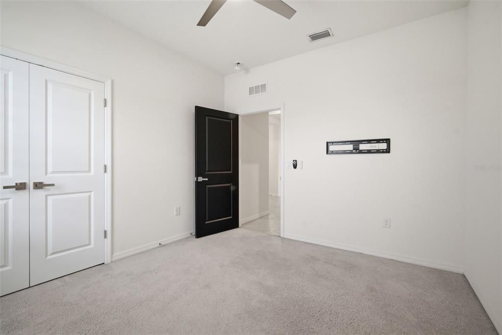 For Sale: $449,000 (4 beds, 2 baths, 2046 Square Feet)