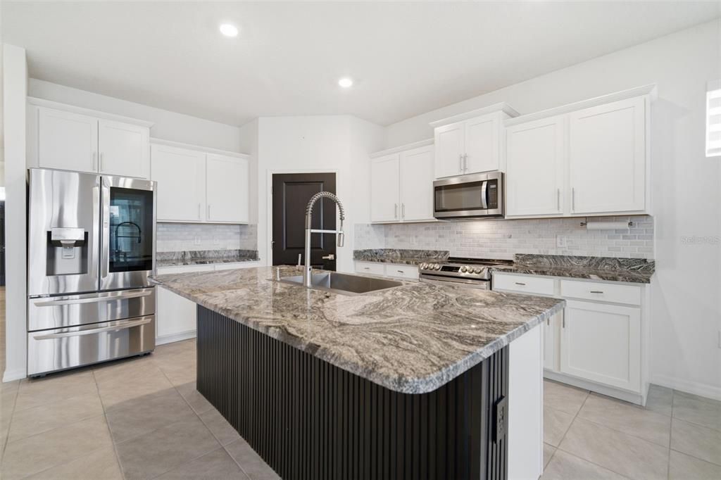For Sale: $449,000 (4 beds, 2 baths, 2046 Square Feet)