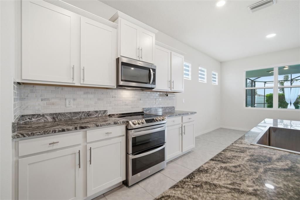 For Sale: $449,000 (4 beds, 2 baths, 2046 Square Feet)