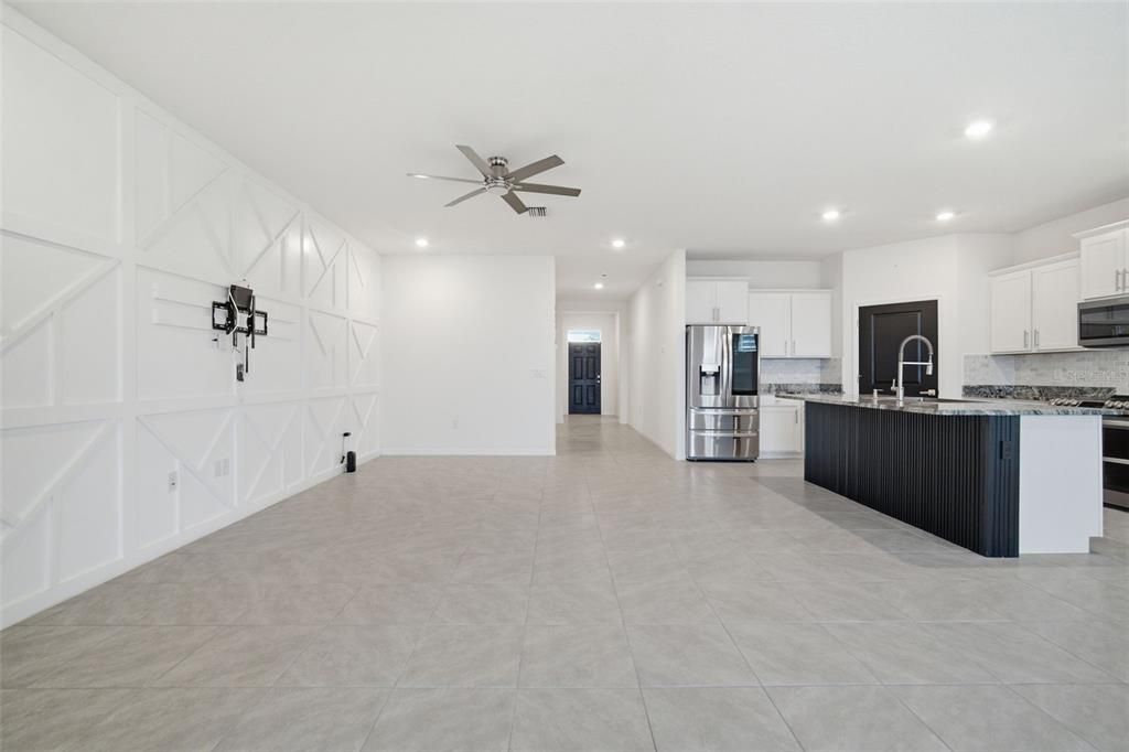 For Sale: $449,000 (4 beds, 2 baths, 2046 Square Feet)