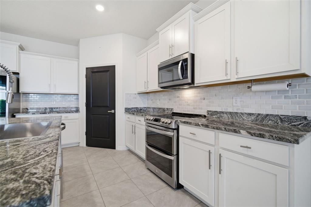 For Sale: $449,000 (4 beds, 2 baths, 2046 Square Feet)