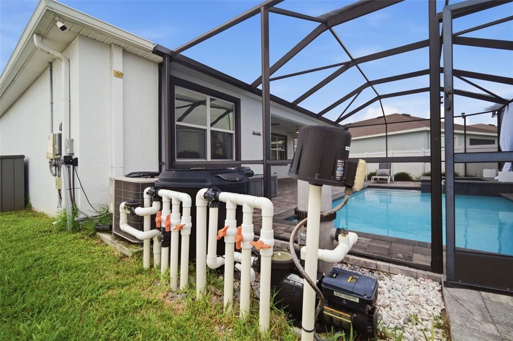 For Sale: $449,000 (4 beds, 2 baths, 2046 Square Feet)