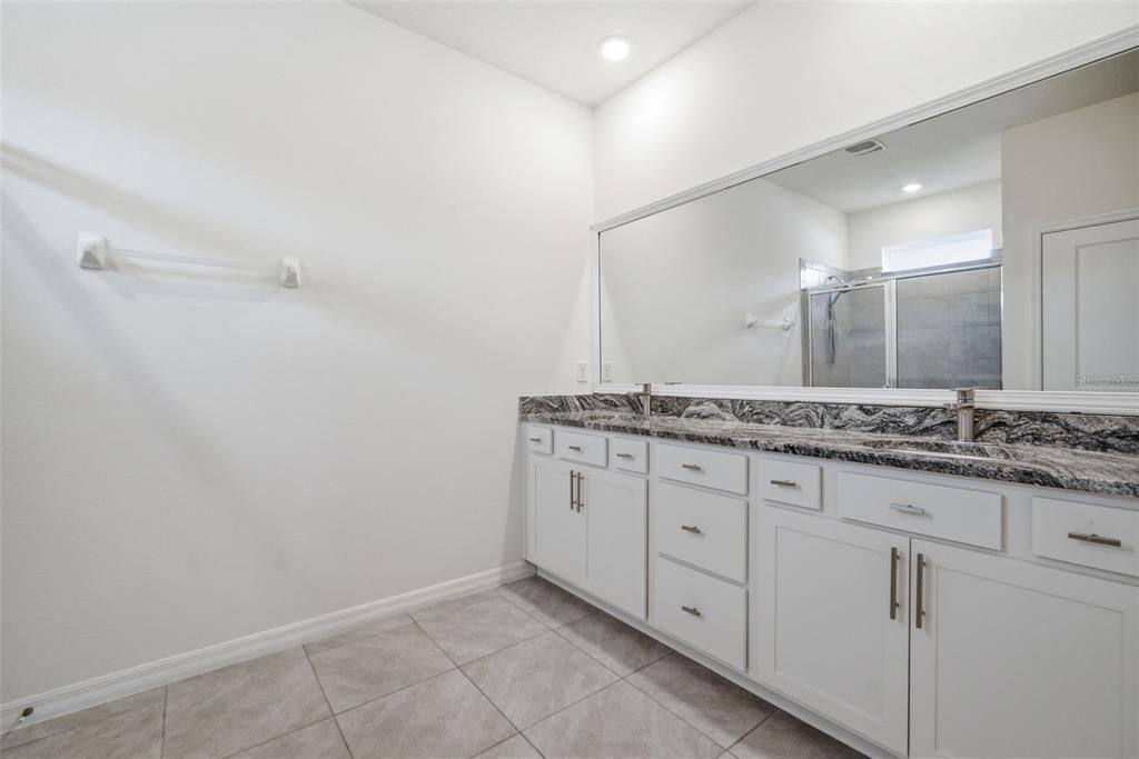 For Sale: $449,000 (4 beds, 2 baths, 2046 Square Feet)